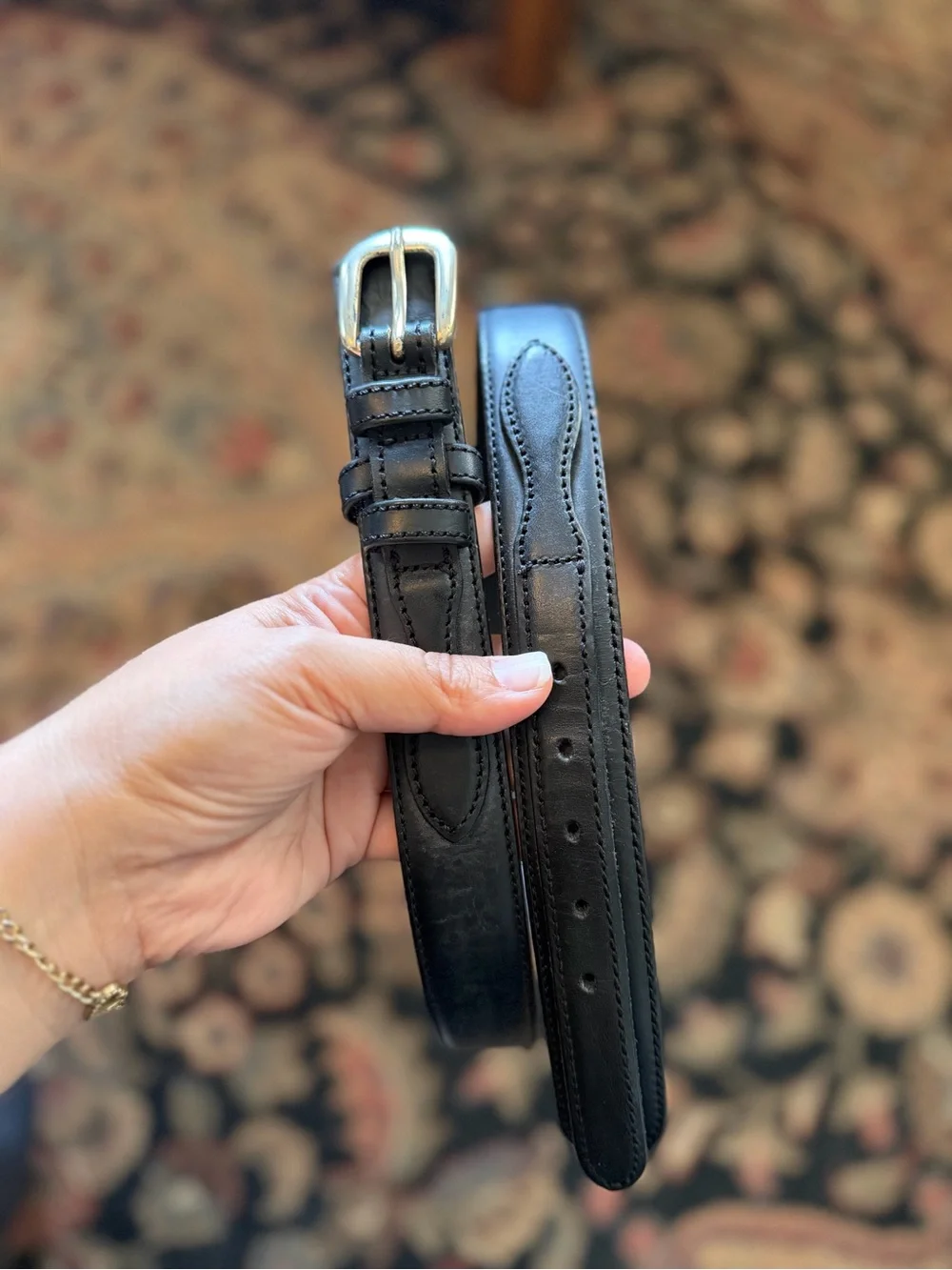 Cabelas Mens black leather belt with silver buckle